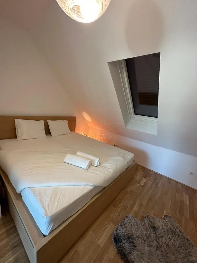 Contemporary Apartment With Stunning Views 20 Wien